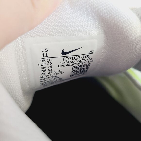 NEW Nike Alpha Menace 4 Pro Football Cleats FD7037-100 Size 11 White main image 7